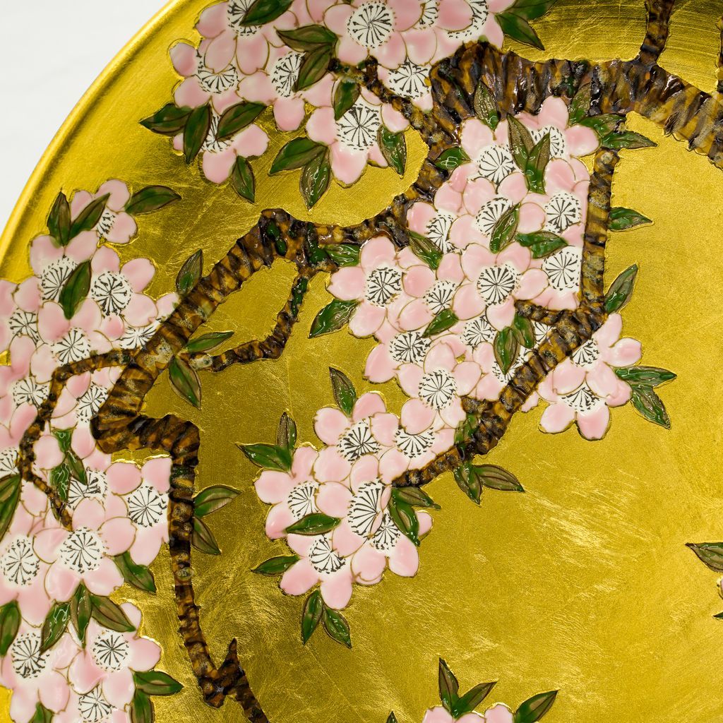 Arita Ware Large-sized Decorative Plate with Gold Leaf "Cherry Blossoms"