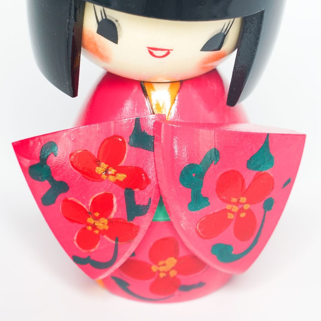 Kokeshi doll "Hanamizuki(Dogwood)"