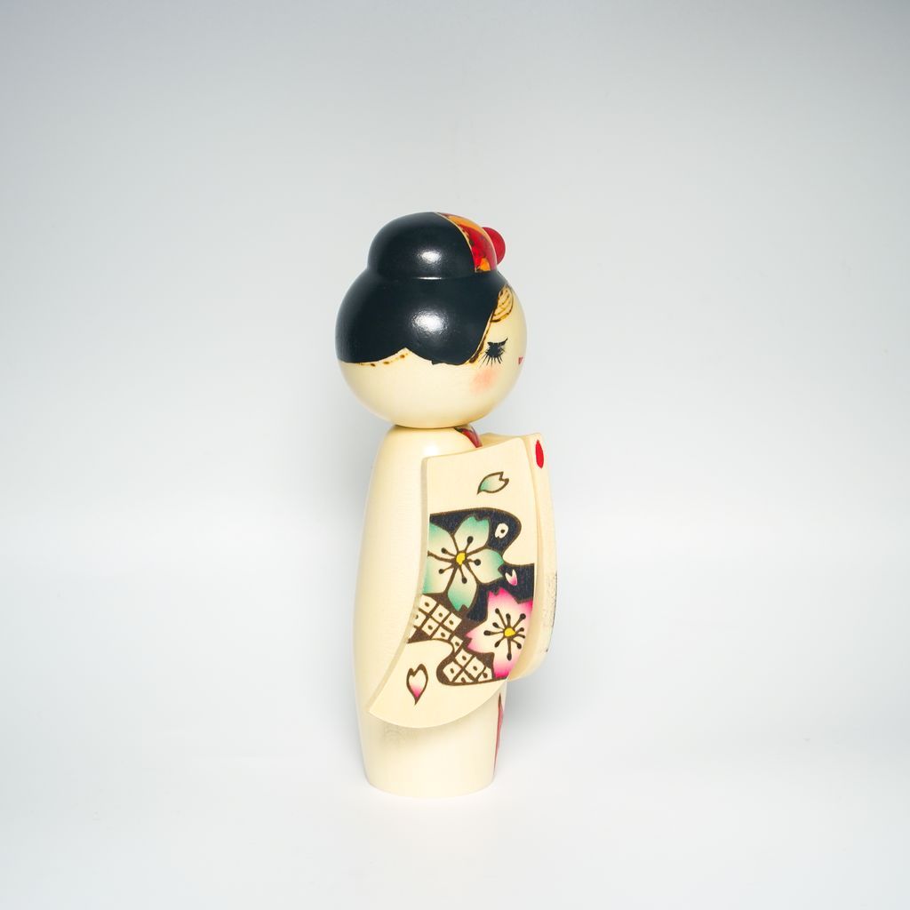 Kokeshi doll "Sakurakomachi(Miss Cherry Blossom)"