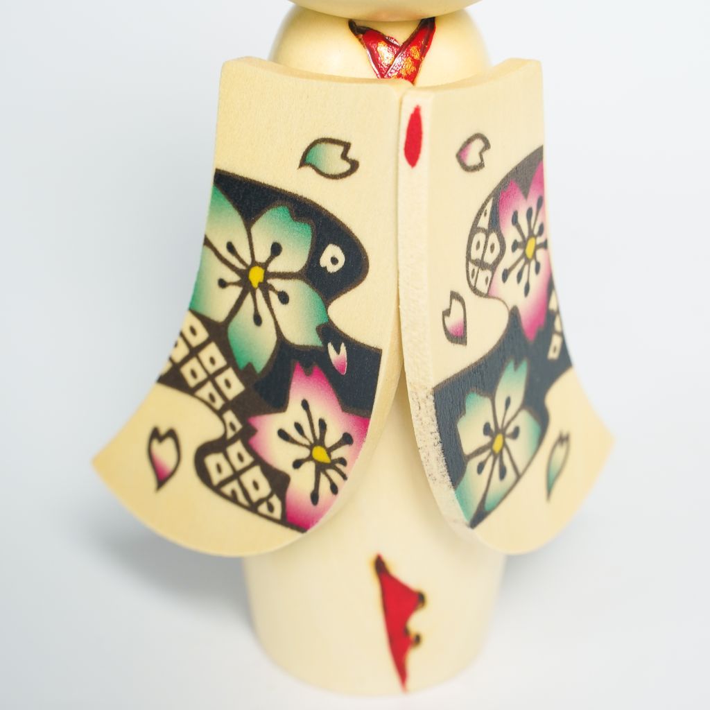 Kokeshi doll "Sakurakomachi(Miss Cherry Blossom)"