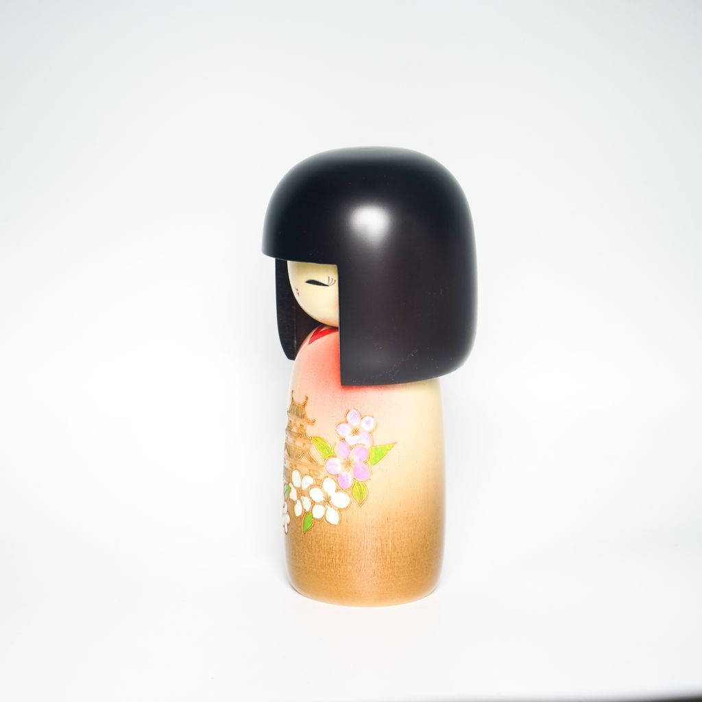 Kokeshi doll "Joukamachi( Castle Town)"