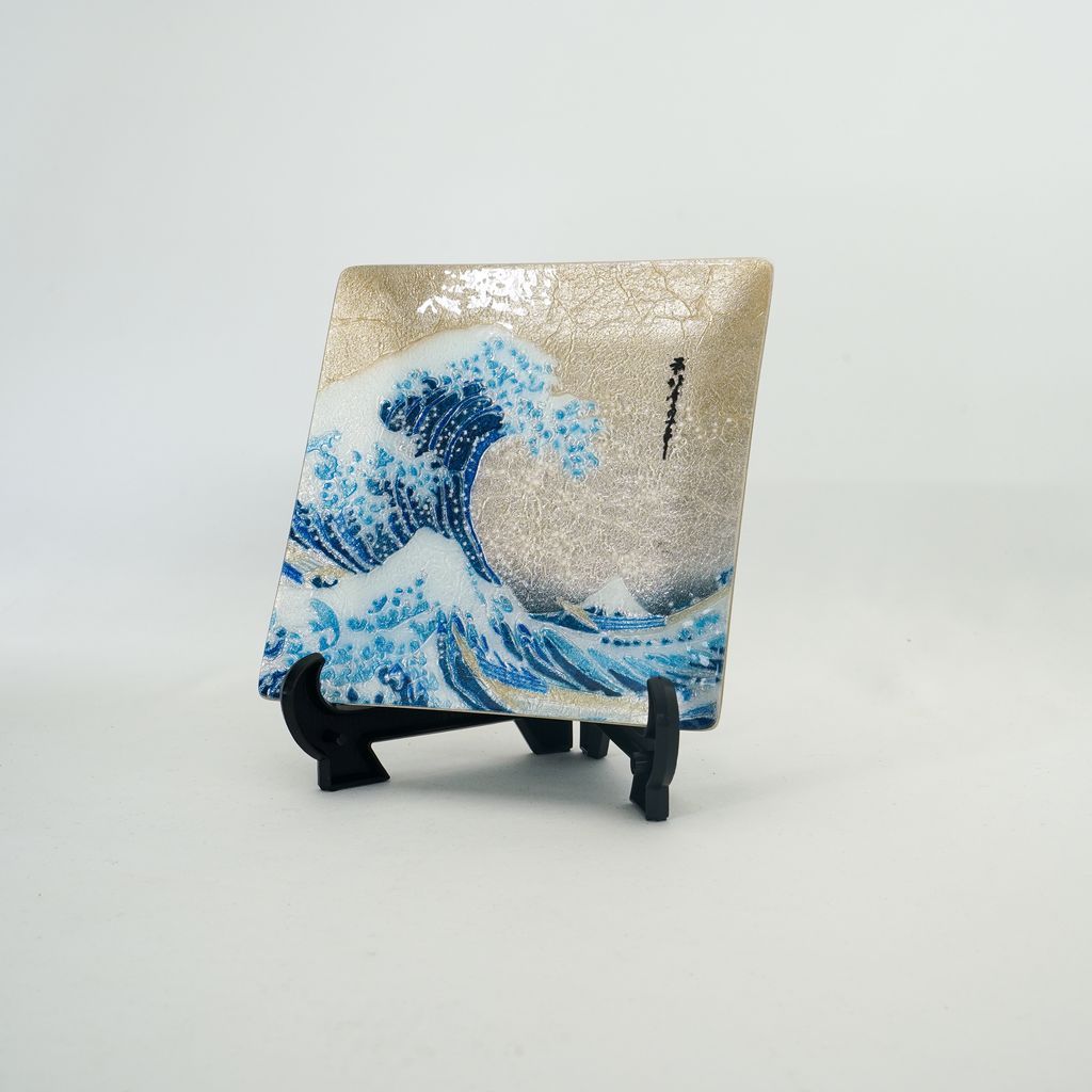 Cloisonne Decorative Plate "The Waves Off the Coast of Kanagawa"