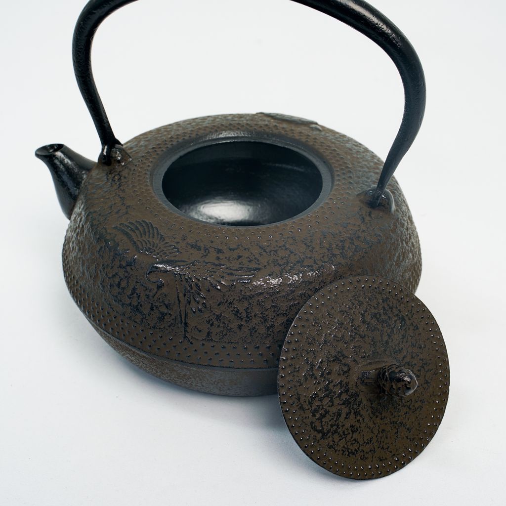 Nambu Ironware Kettle "Tsurukame 1.8L"