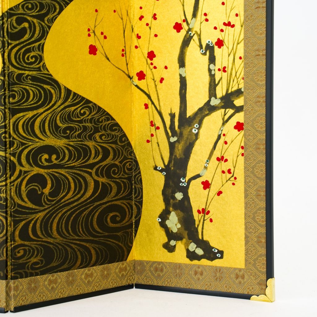 Small folding screens "Red and white plum blossoms" four panels