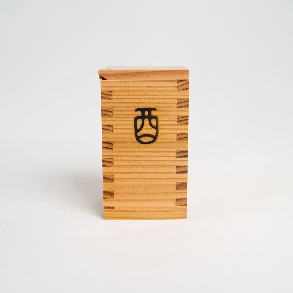 Magewappa "Sake Vessel and Cup Set"