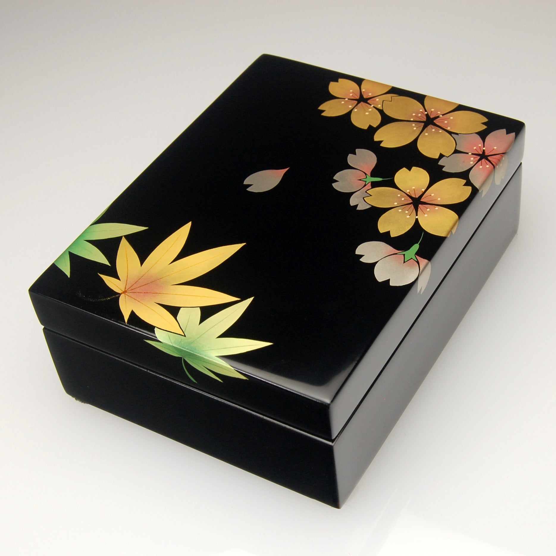 Lacquerware Box "Spring and Autumn" Size 4.5 Yoshino shun-ju Aizu lacquerware