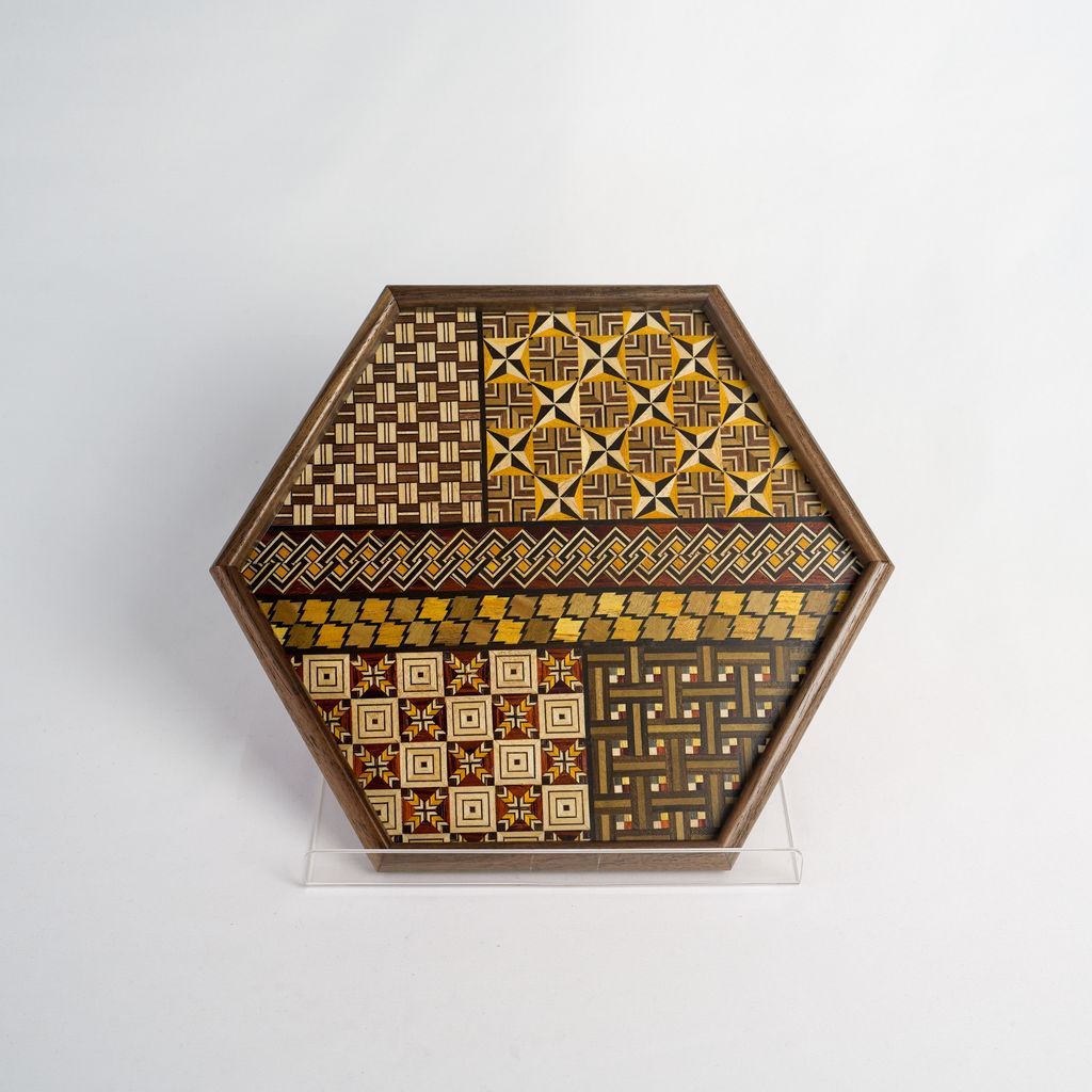 Hakone Yosegi "Hexagonal tray"