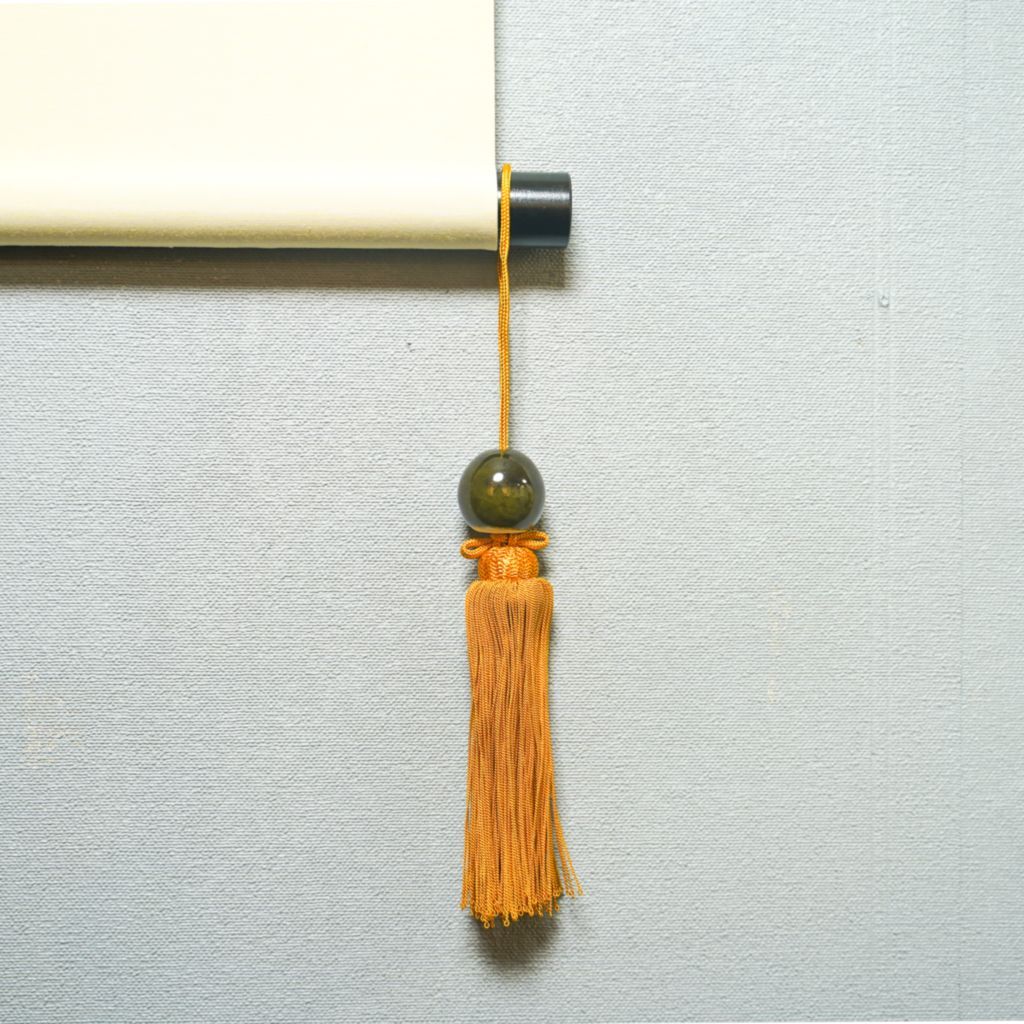 Weight of Hanging Scroll "Dark green balls"