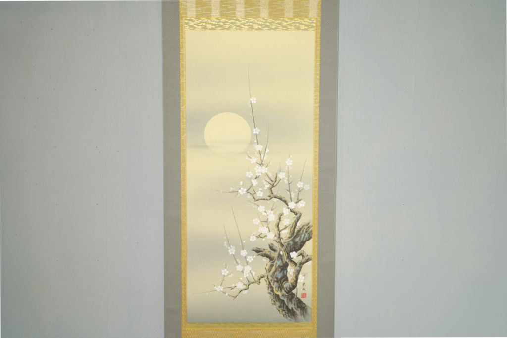 Japanese Hanging Scroll Kakejiku Eisho Saito "White Plum Blossoms with the Wintry Moon"
