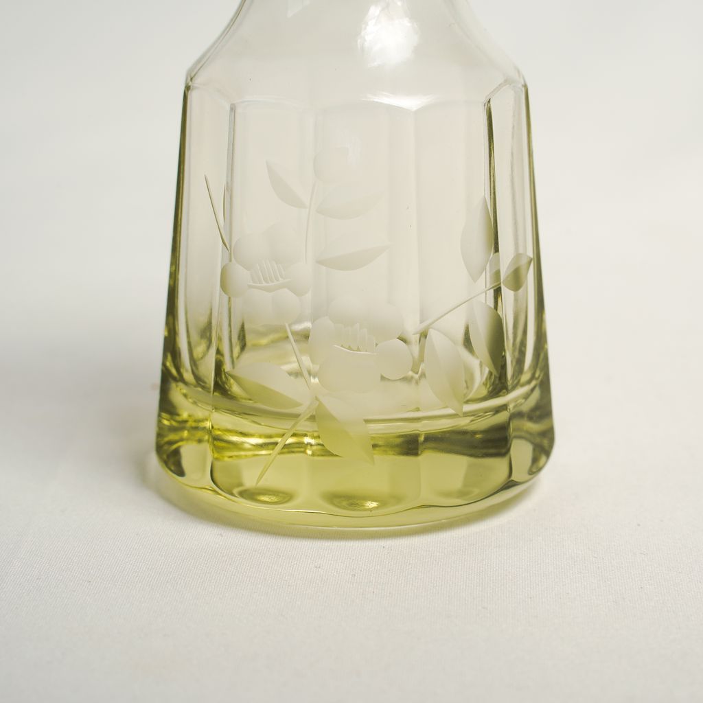 Edo Kiriko Glass Soy Sauce Vessel “Camellia”