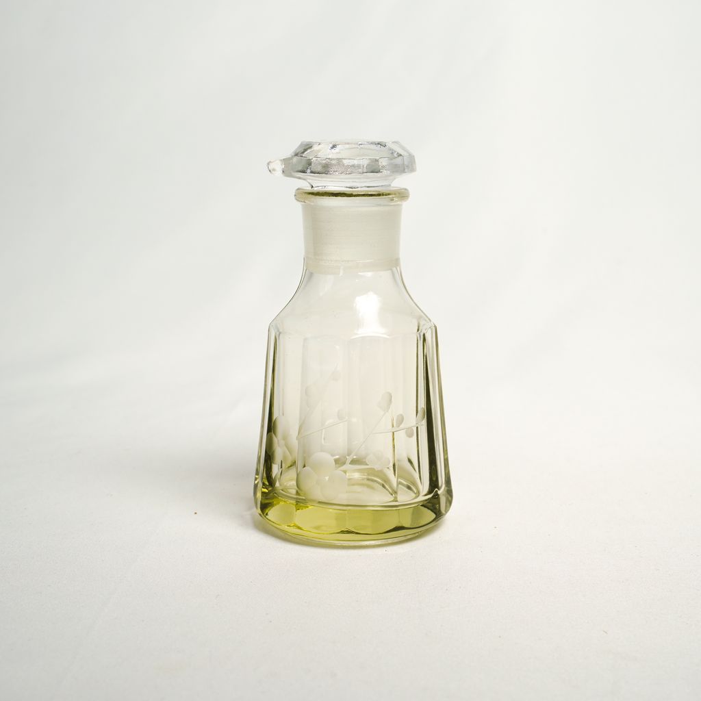 Edo Kiriko Glass Soy Sauce Vessel “ Plum”