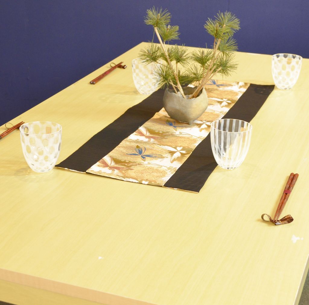 Gold brocade Table runner “Butterfly” (Width 30cm / Length 200, 150, 75 cm)