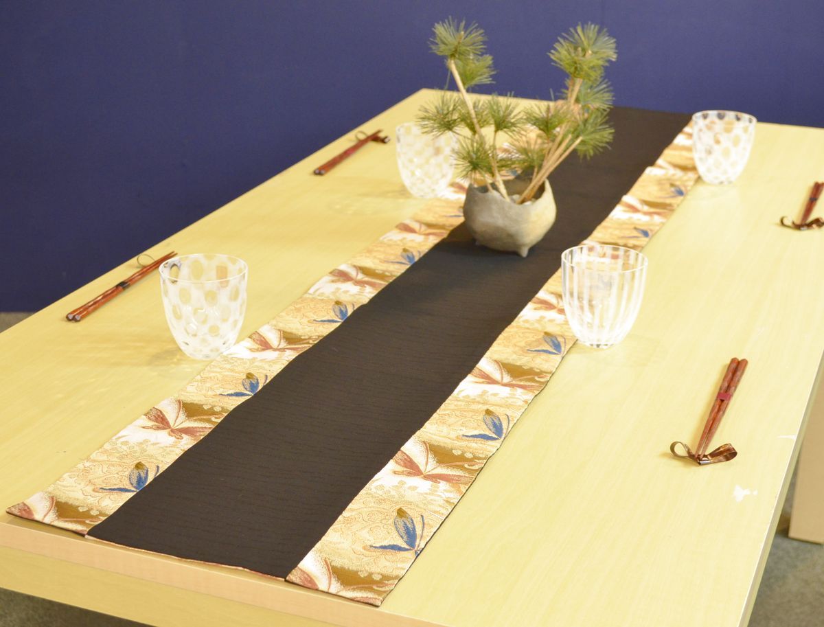 Gold brocade Table runner “Butterfly” (Width 30cm / Length 200, 150, 75 cm)