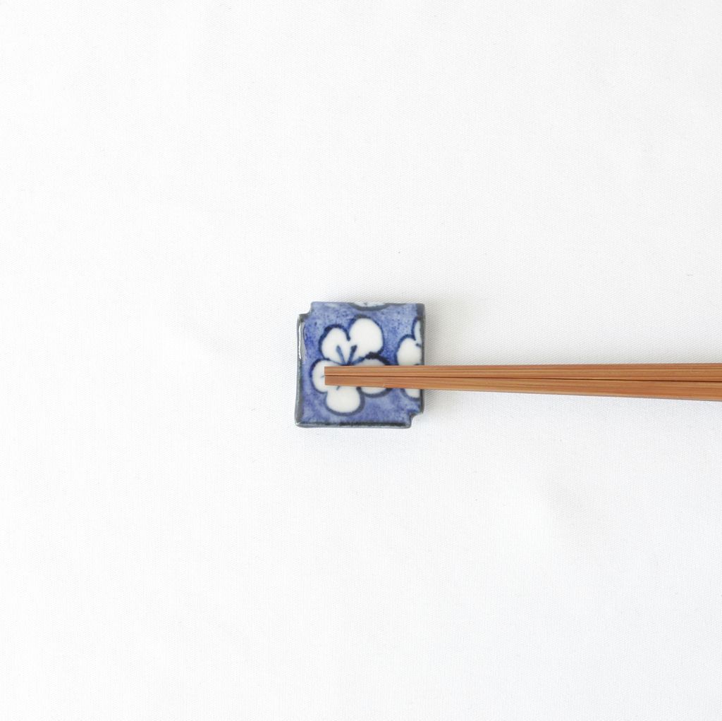 Kiyomizu ware Chopstick rest 5pcs set "Floral tile" Blue
