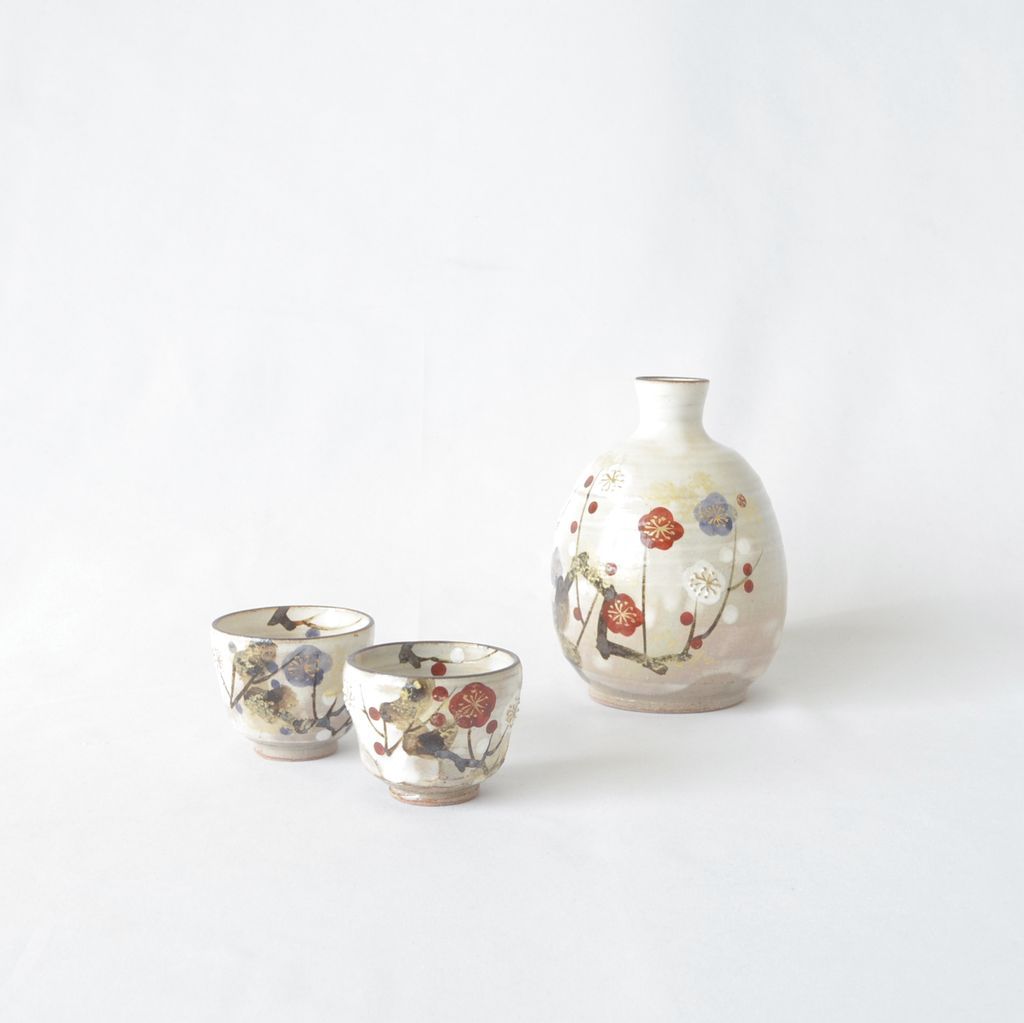 Kiyomizu Ware Sake Decanter and Cups Set "Kissho Ume"