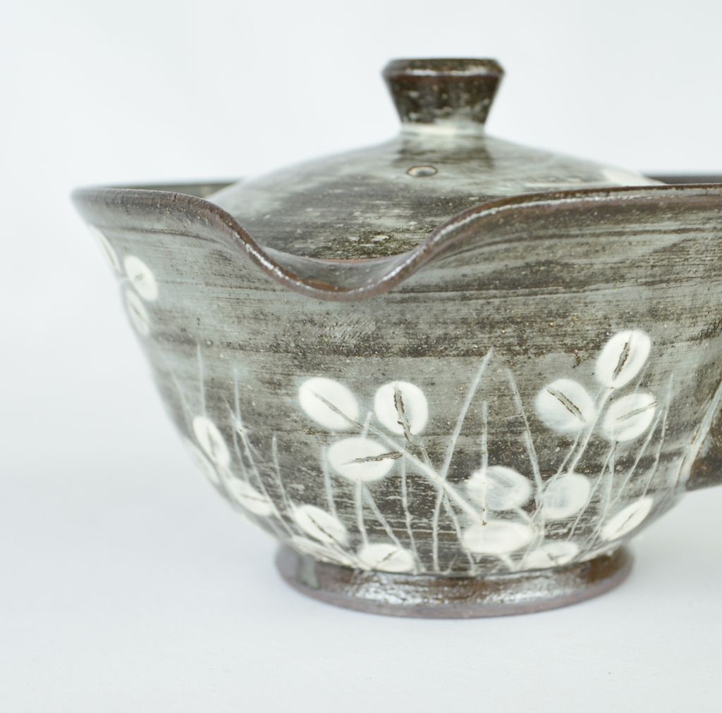 Kiyomizu ware Tea pot & Cup set "Hagi gasane"