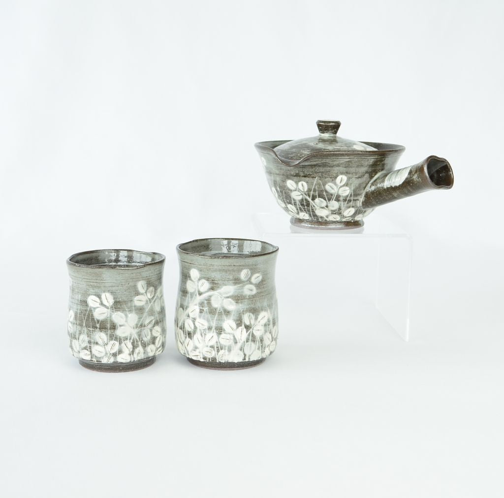 Kiyomizu ware Tea pot & Cup set "Hagi gasane"