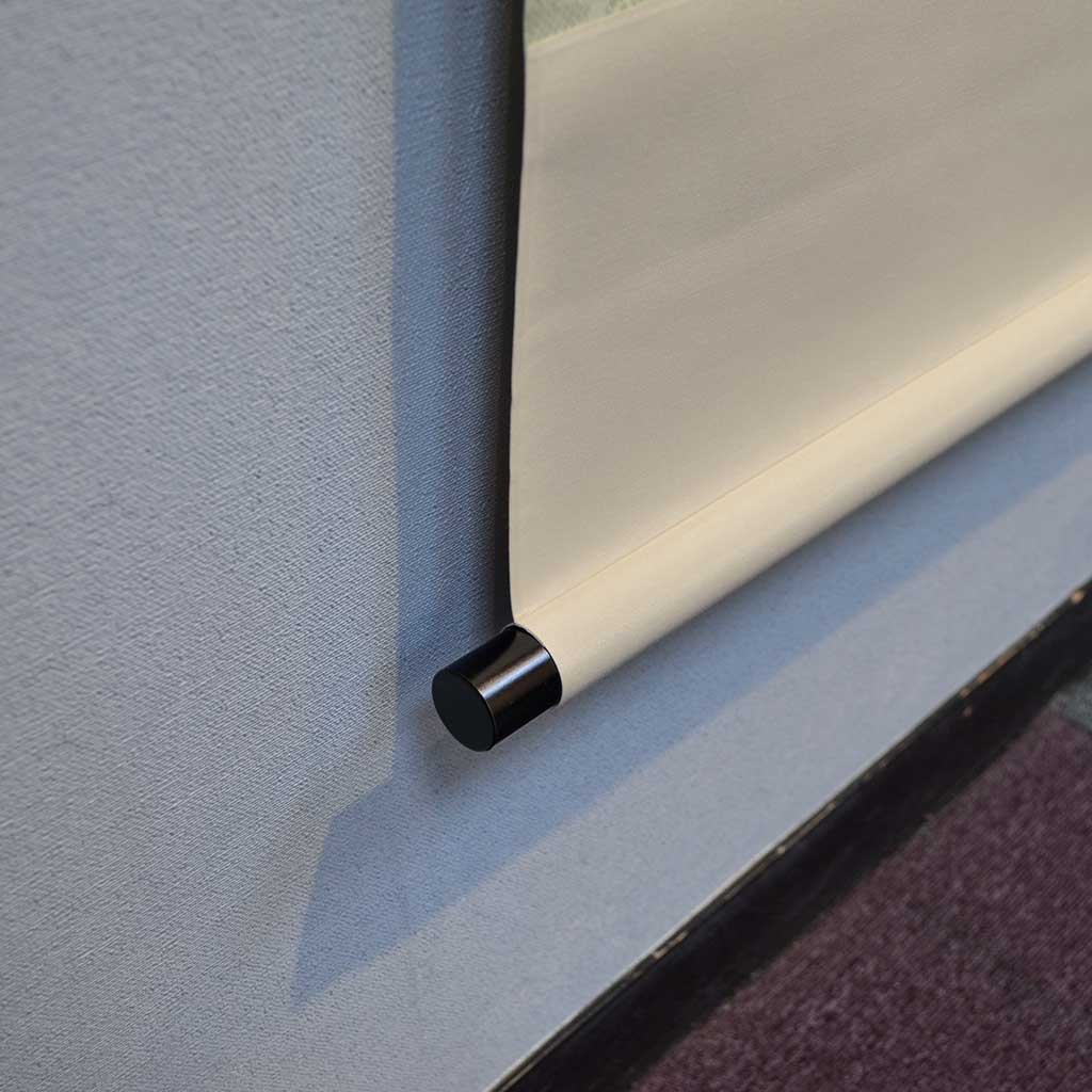 Japanese Hanging Scroll Kakejiku Daiju Ishida "Red and White Plum Blossoms with a Nightingale"