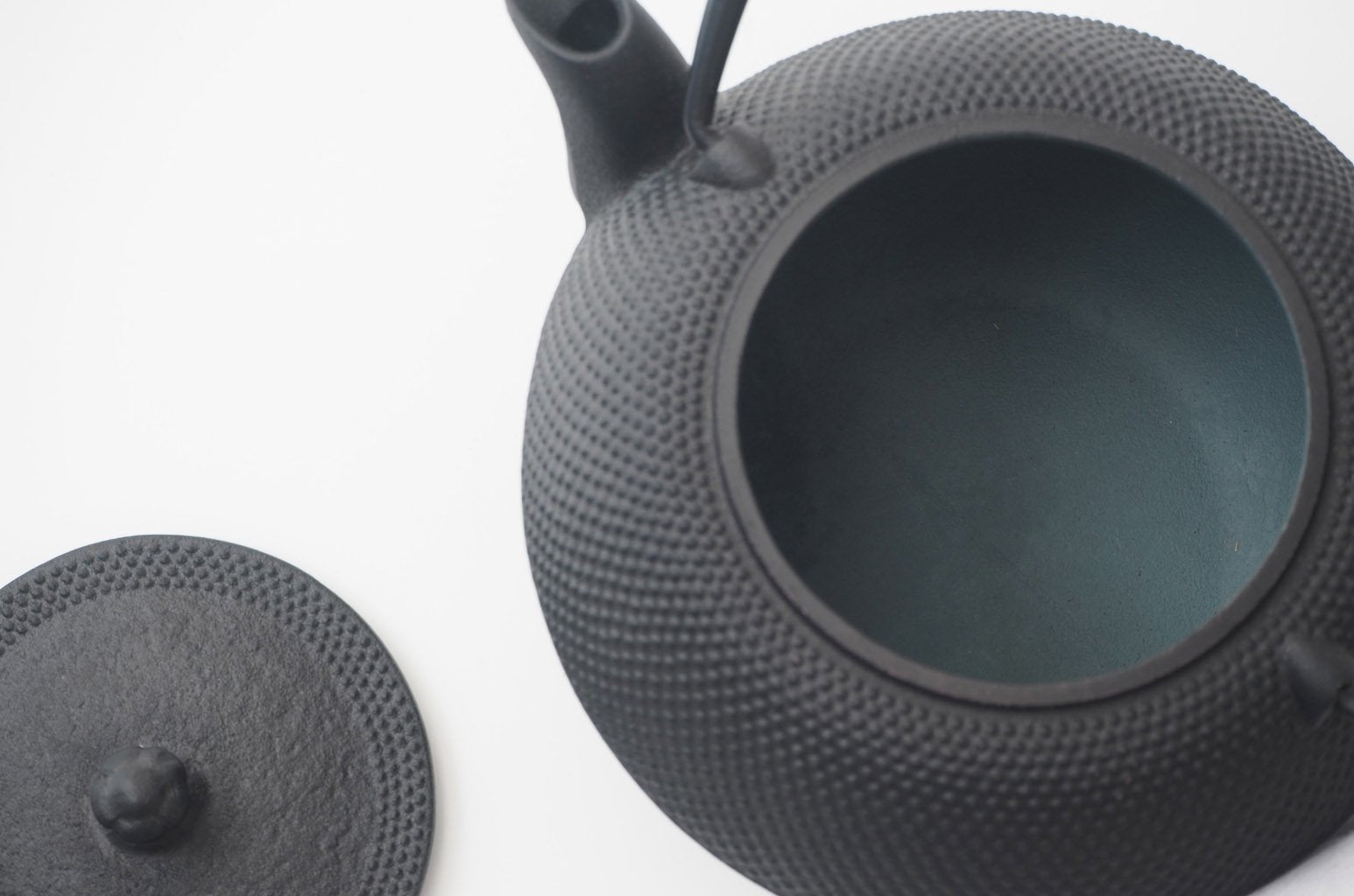 Nambu Ironware Kettle "Maromi Arare 1.0L"