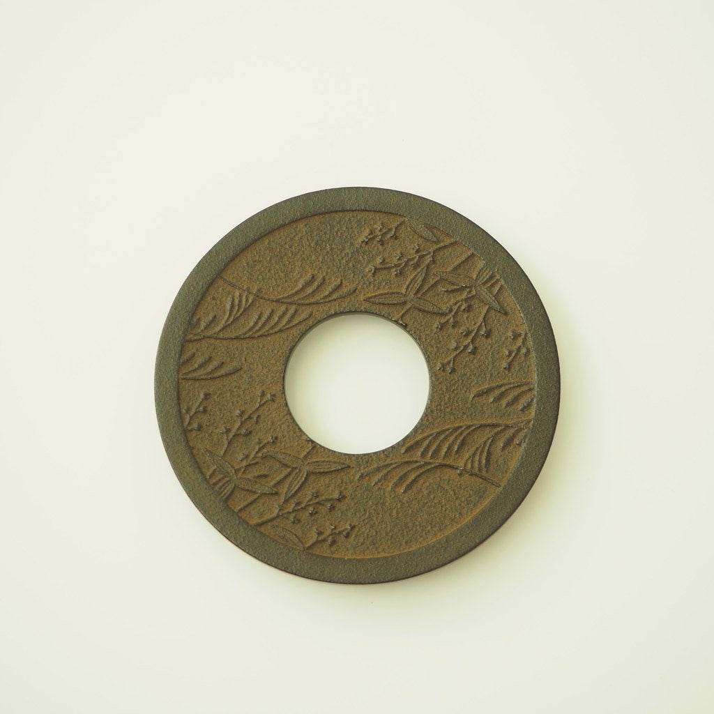 Nambu Ironware Pot Stand "Kusabana"