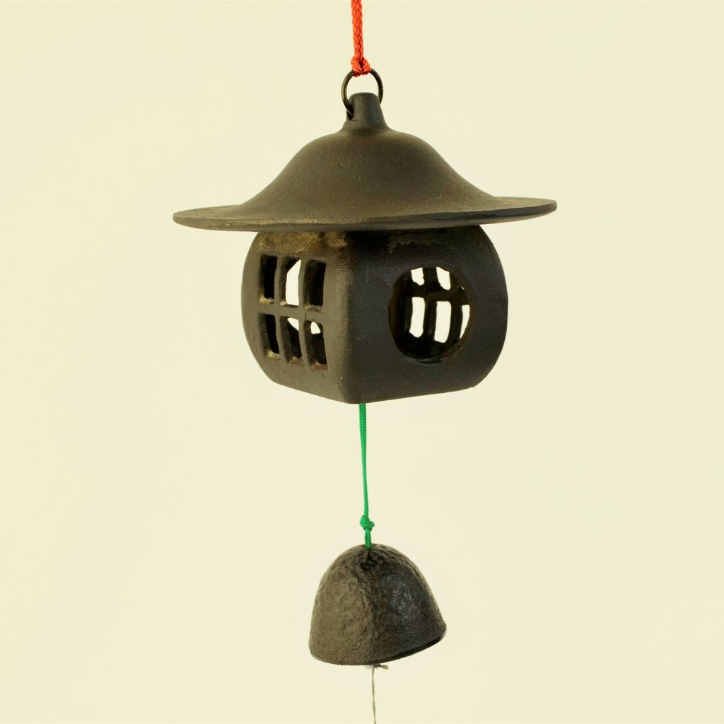 Cast Iron Wind Bell "Tamate Lantern"