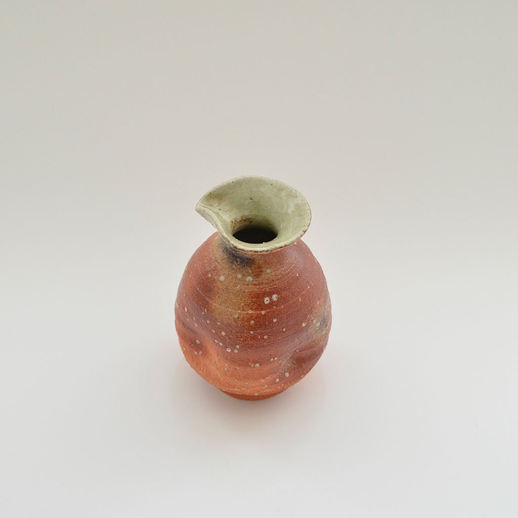 Shigaraki Ware Sake Decanter “Country-style”