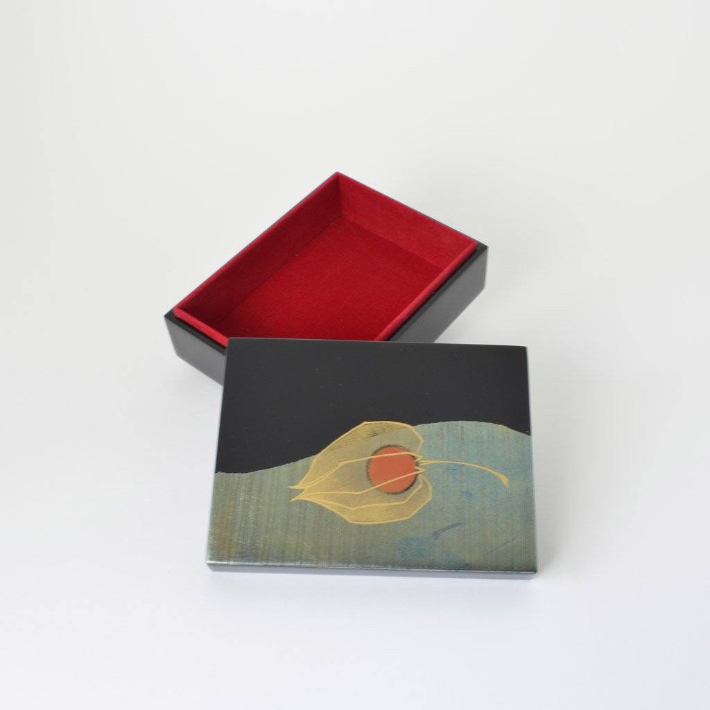 Lacquerware Box "Ground cherry" 4.5