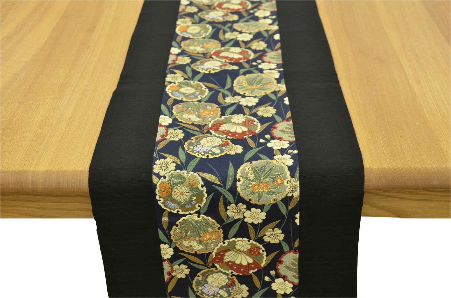Gold brocade Table runner "Aoi" (Width 30cm / Length 200, 150, 75 cm)
