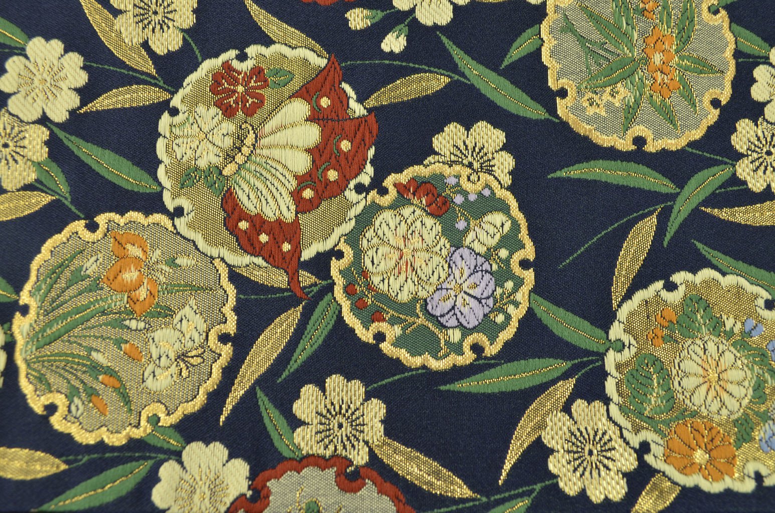 Gold brocade Table runner "Aoi" (Width 30cm / Length 200, 150, 75 cm)