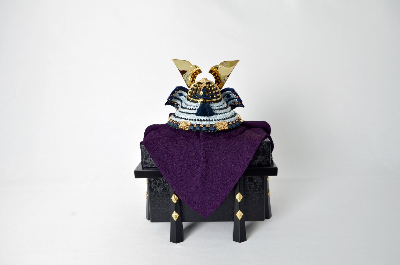 Kyo-Kachuu Kabuto Issui "Blue blaid lacing"