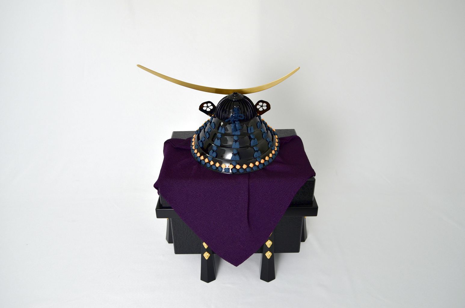 Kyo-Kachuu Kabuto Issui "Crescent moon"