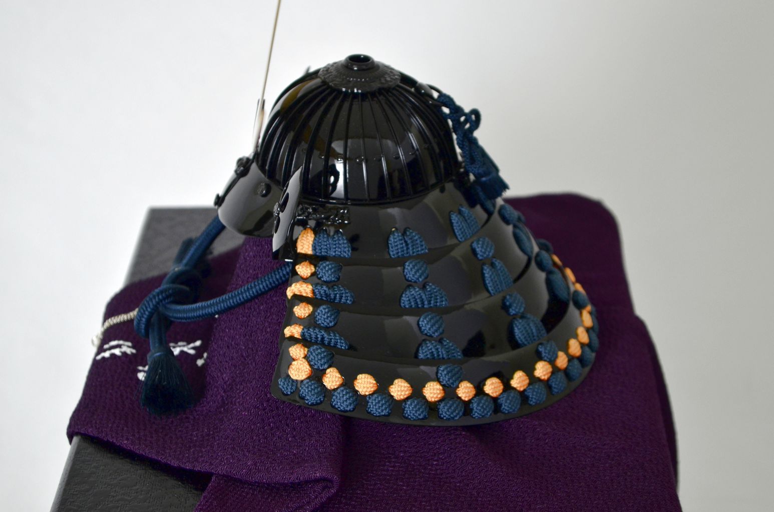 Kyo-Kachuu Kabuto Issui "Crescent moon"