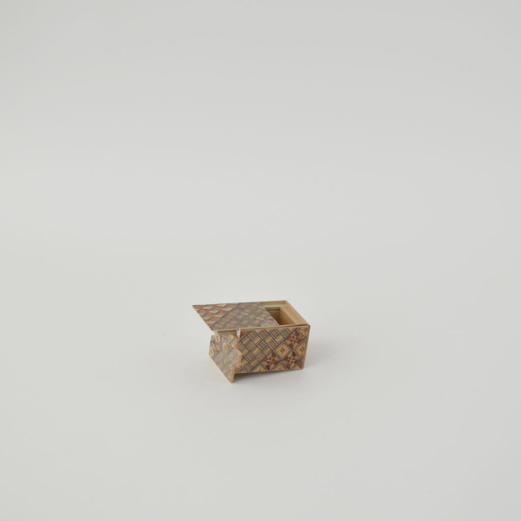 Hakone Yosegi Puzzle Box  Small-sized box with 5 steps