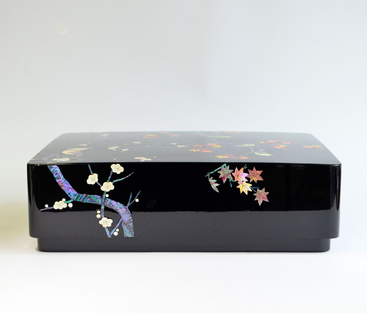 Lacquerware Storage Box with Raden "Flowers and Birds"