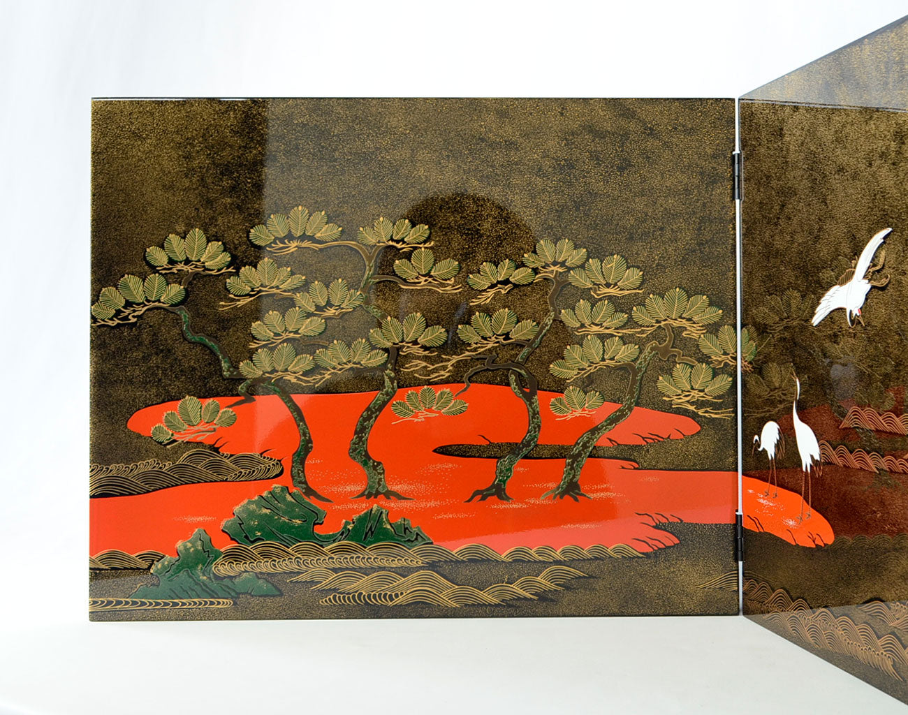 Lacquerware Screen ”January"