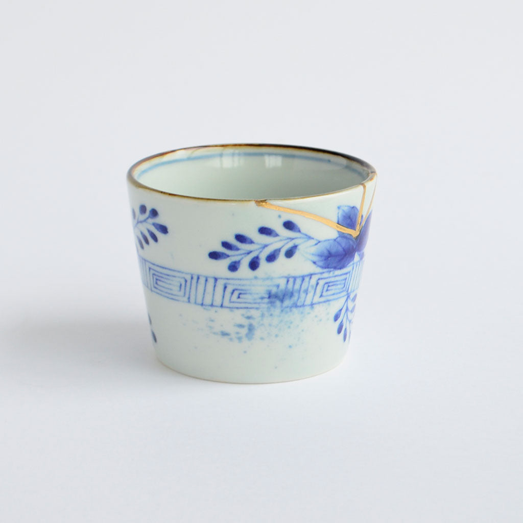 Imari Ware Shoba-choko Cup with Gold Lining "Bush Clover"