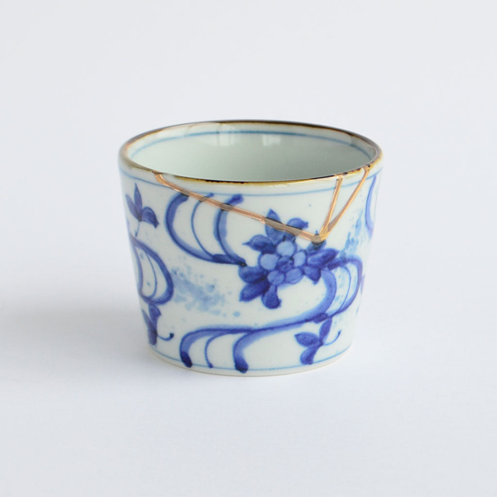 Imari Ware Shoba-choko Cup with Gold Lining "Water Ripple"