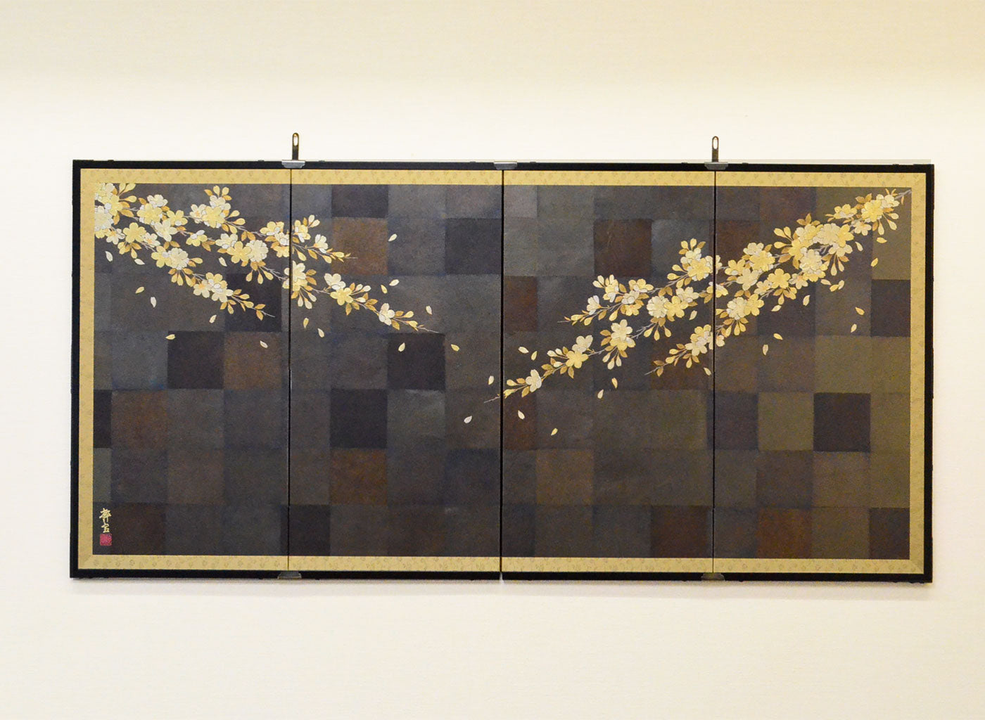 Byobu Folding Screen with 4 Panels KUROBAIHAKU "Cherry blossoms"