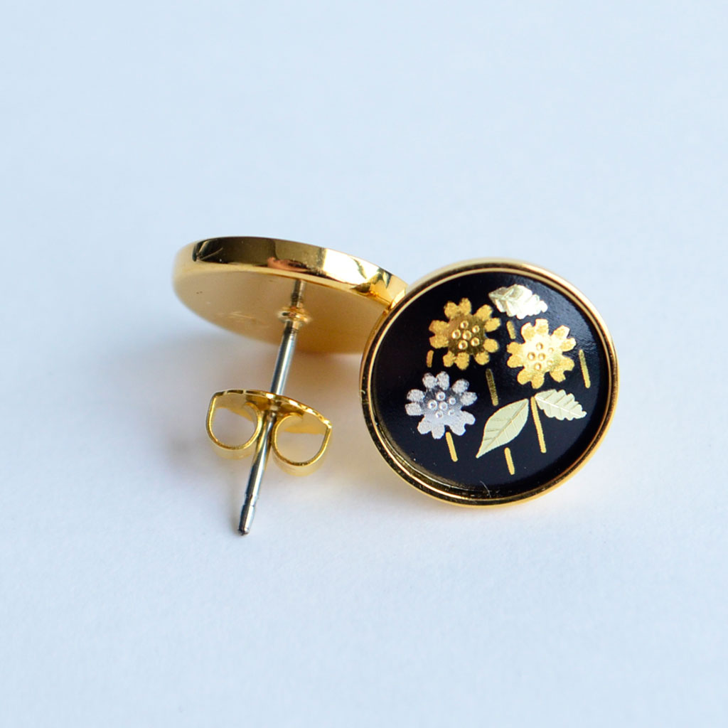 Kyoto Damascene Stud Earrings "Weeping Cherry Blossoms"– Diameter: 1.2 cm