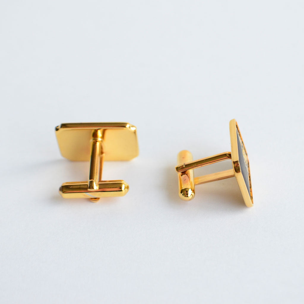 Kyoto Damascene Cufflinks Fully Covered With Cherry Blossoms Half Black – Size : 2×1.3 cm