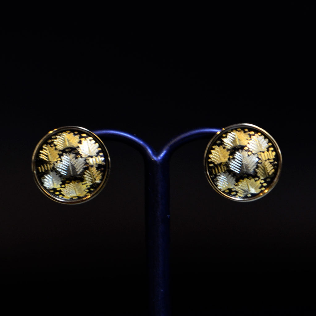 Kyoto Damascene Stud Earrings Fully Covered With Ivy – Diameter: 1.2 cm