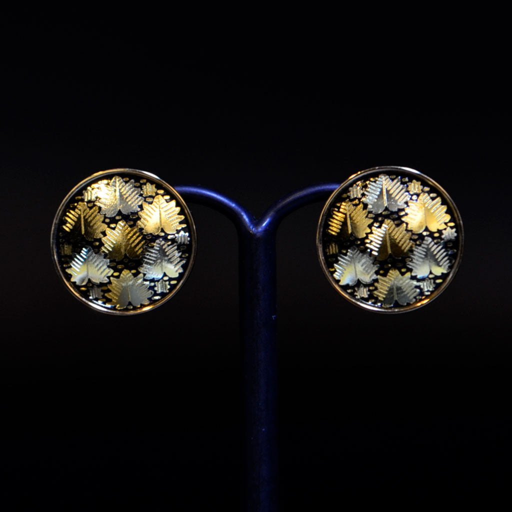 Kyoto Damascene Stud Earrings Fully Covered With Ivy – Diameter: 1.6 cm