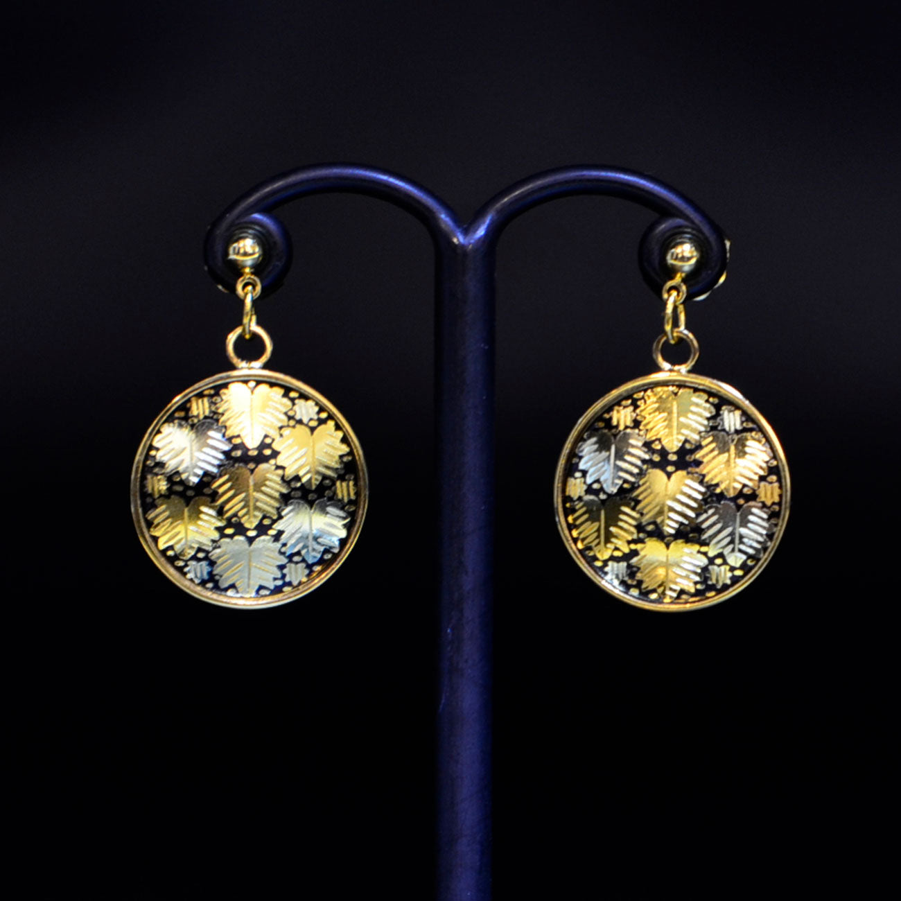 Kyoto Damascene Dungling Earrings Fully Covered With Ivy – Diameter: 1.6 cm
