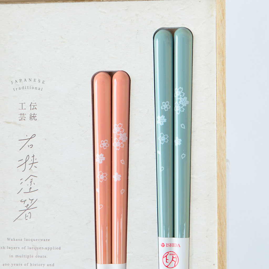 Pair of Chopsticks with Matching Chopstick Rests "Fujimi Sakura"