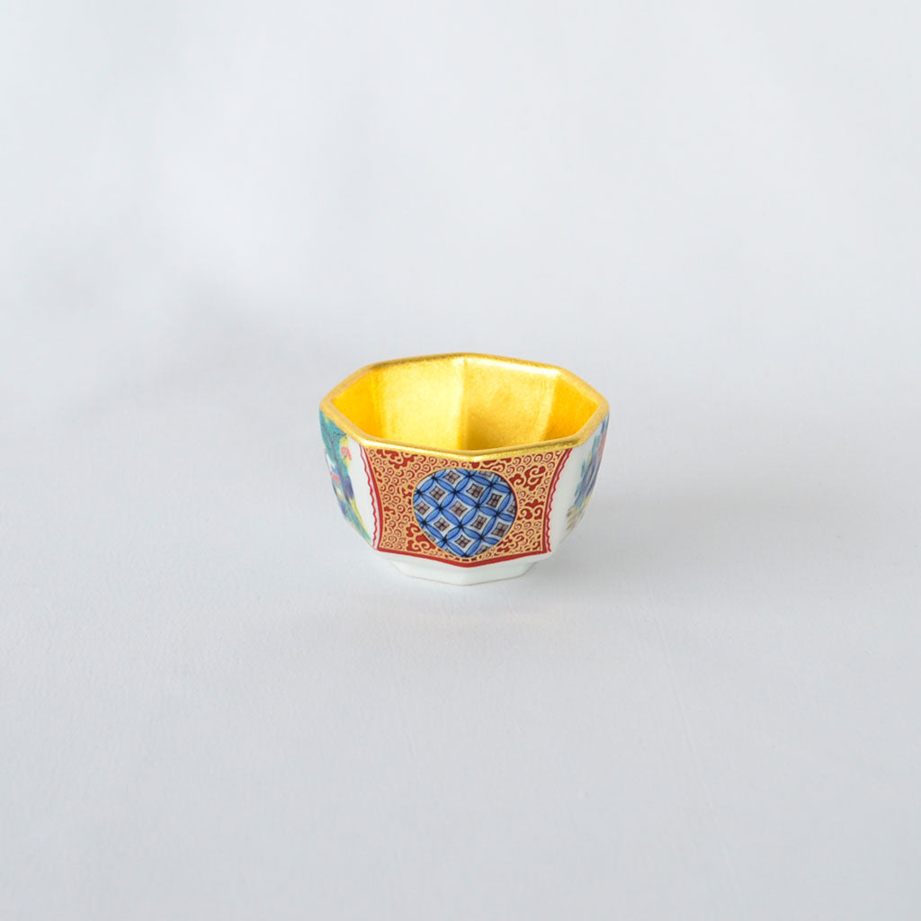 Gold Leaf Kutani Ware Sake Cup "Shoza Style"
