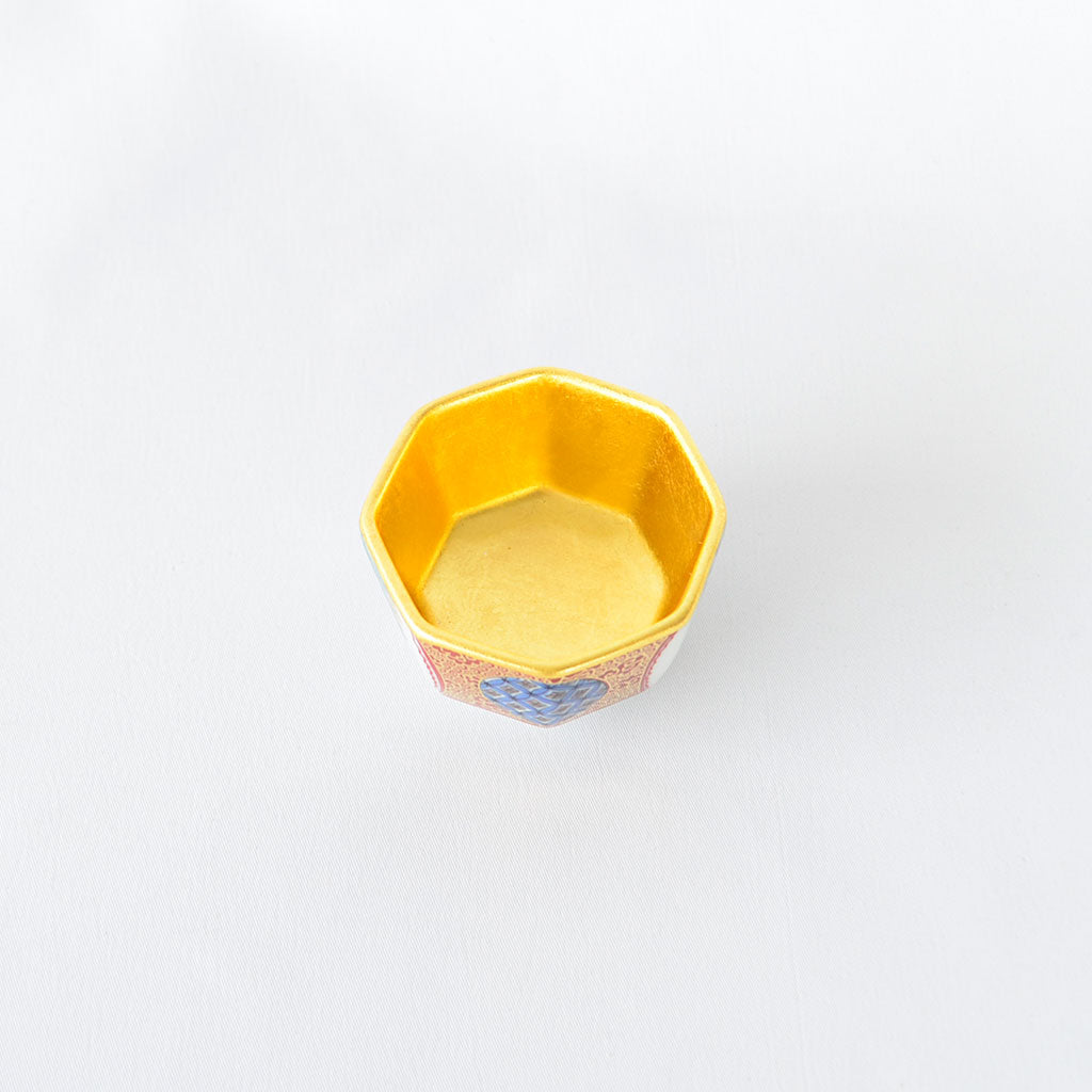 Gold Leaf Kutani Ware Sake Cup "Shoza Style"