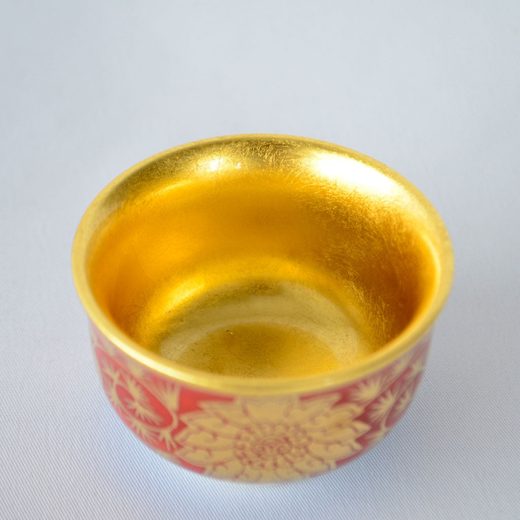 Gold Leaf Kutani Ware Sake Cup "Eiraku Style"