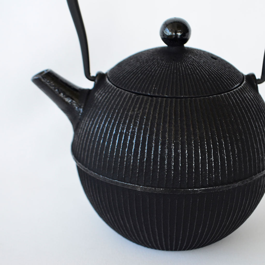 Nambu Ironware Kettle "Temari 0.8L"