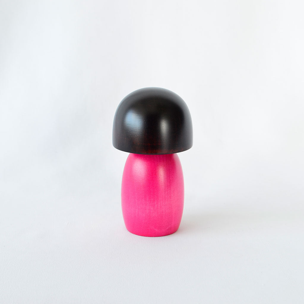 Kokeshi Doll "Okappa-san (Bob Haircut Girl)"