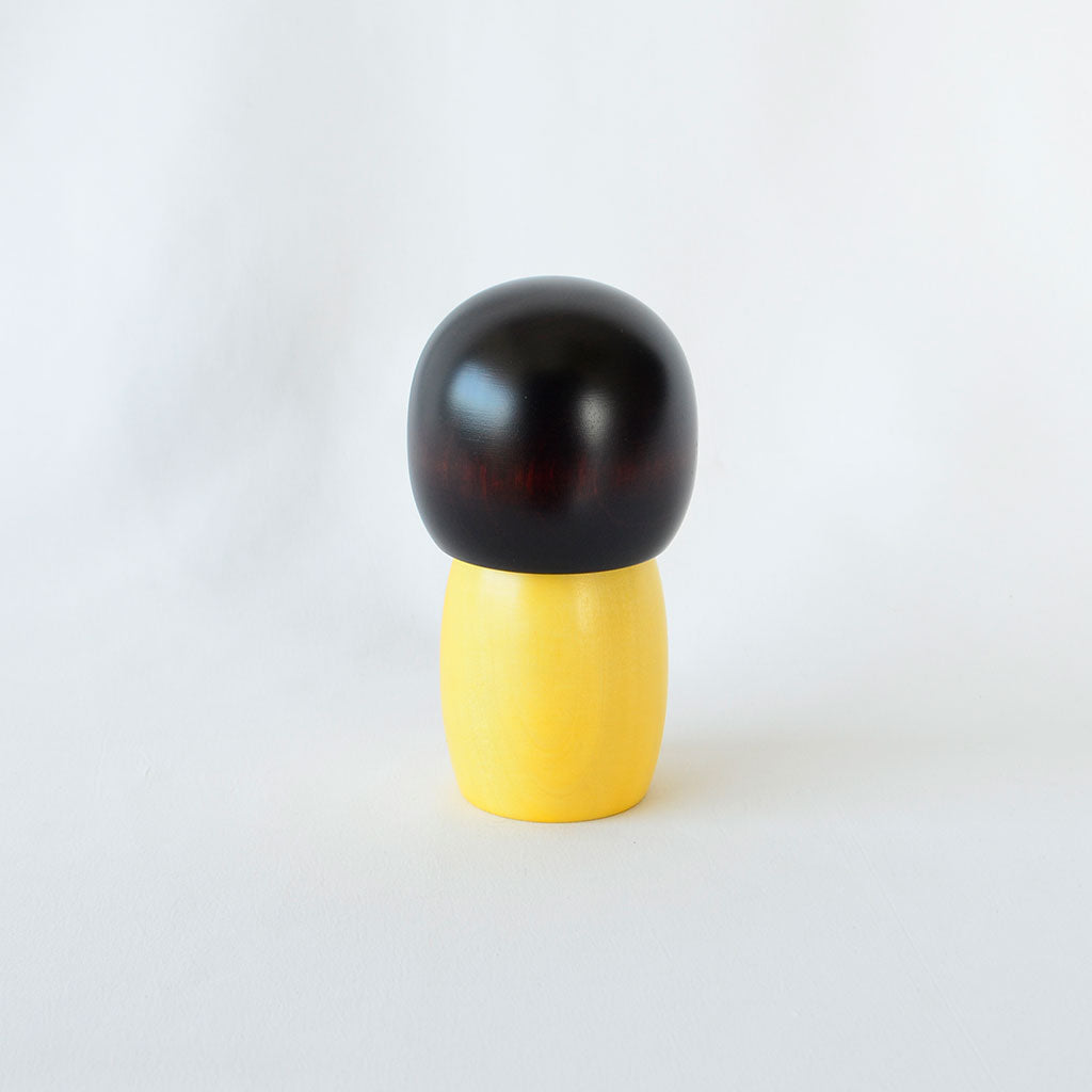 Kokeshi Doll "Osanago Ki (Young Child Yellow)"